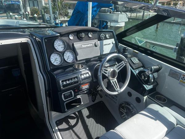 2017 Formula 350 Crossover Bowrider - 7