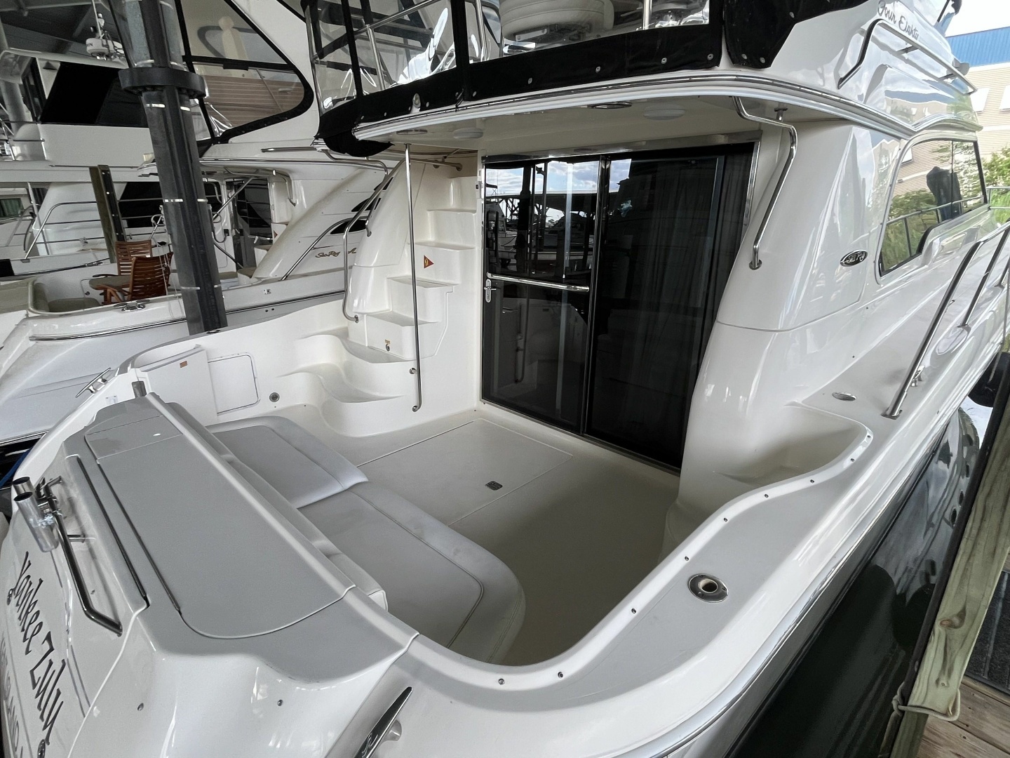 2003 Sea Ray 480 Sedan Bridge - Image 10