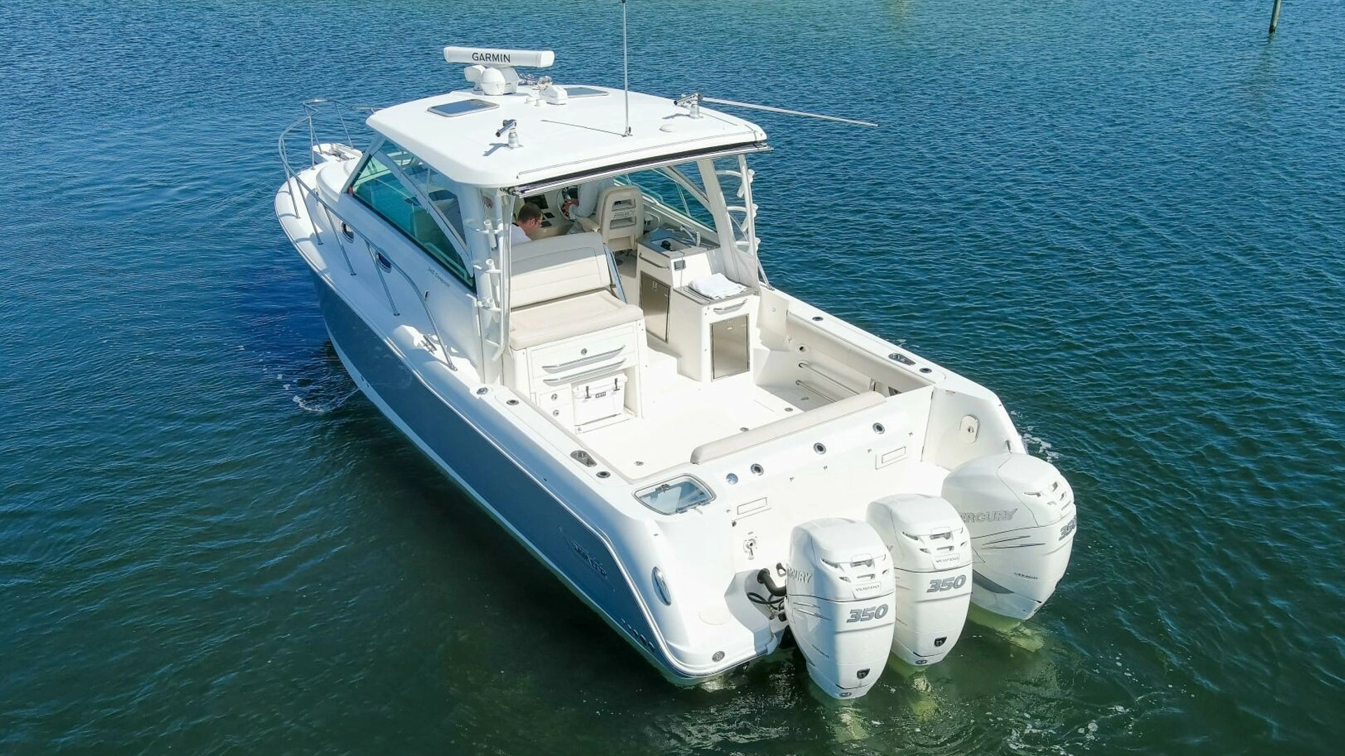 2019 Boston Whaler 345 CONQUEST - Image 31