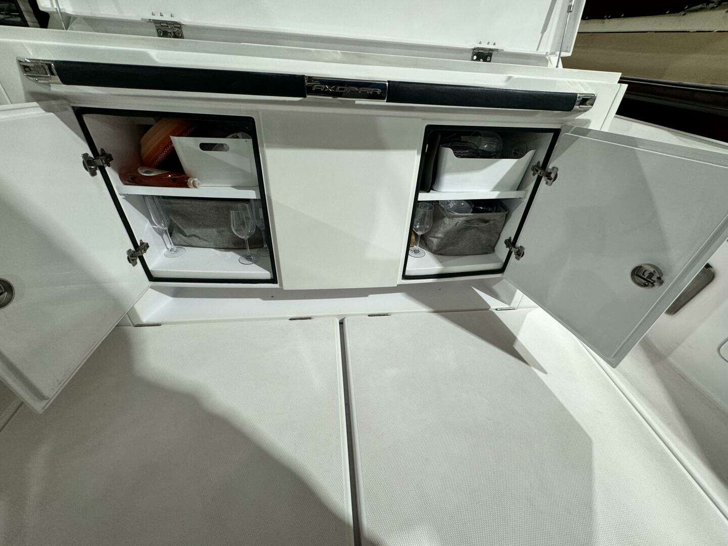 2020 Axopar — - Image 38