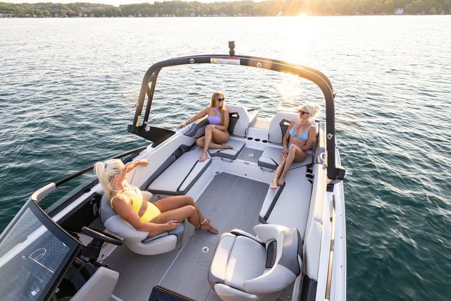 2027 Scarab Jet Boats 235 SE - 7