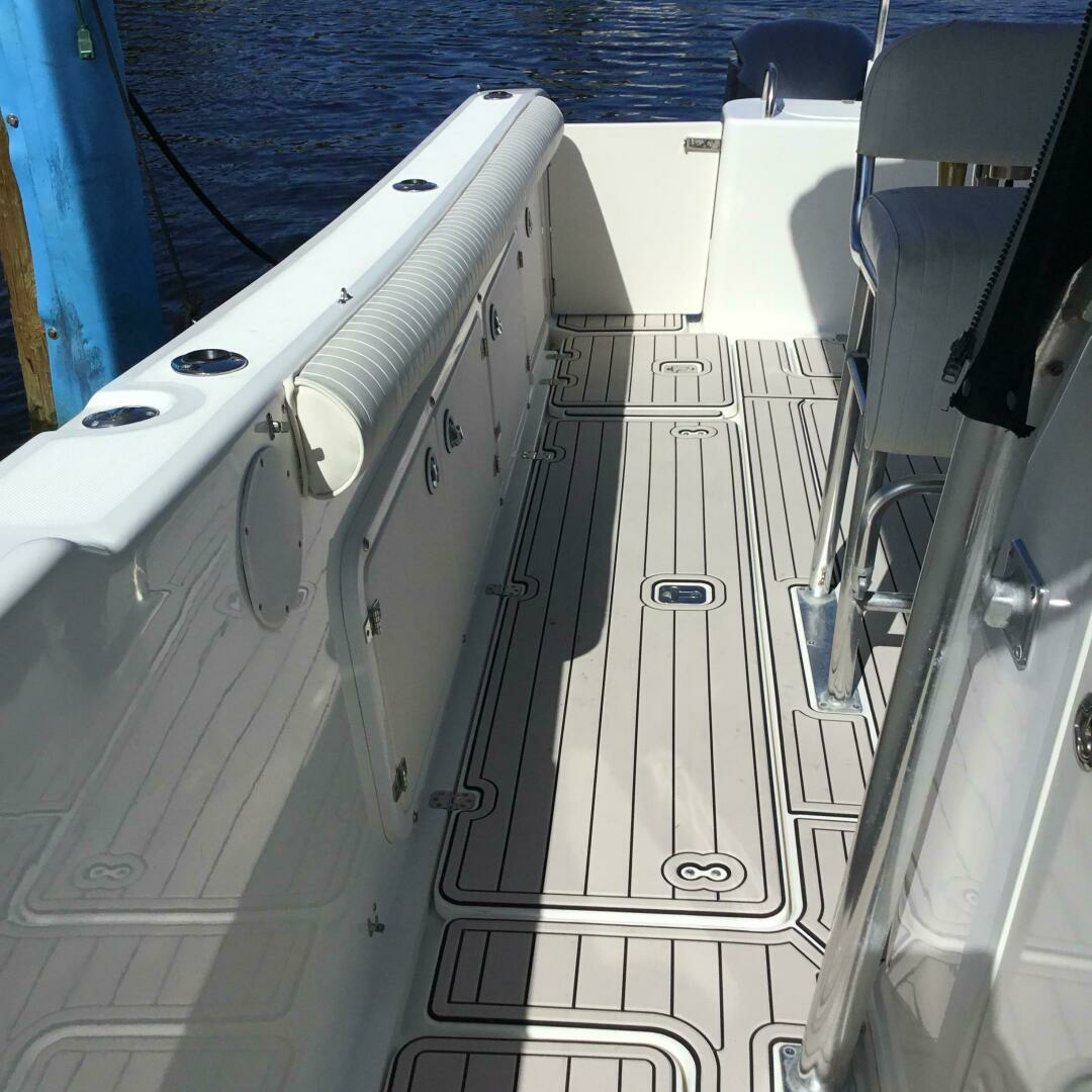 2004 Century 3200 Center Console - Image 7