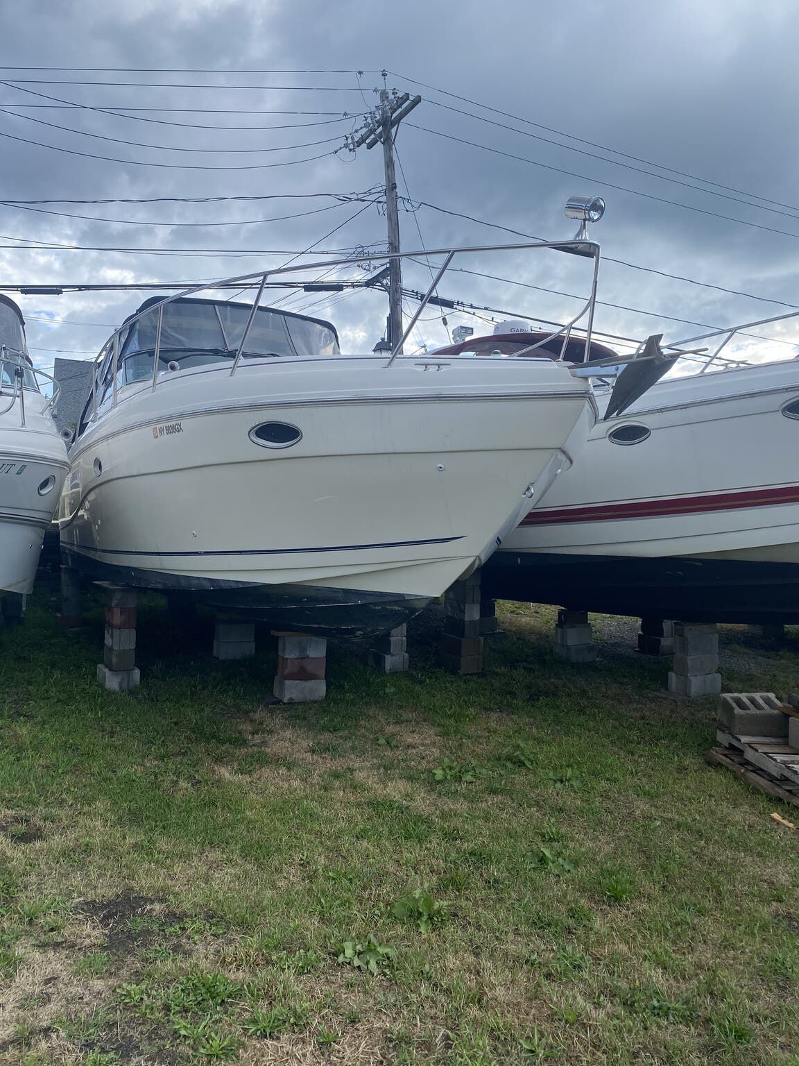 2000 Rinker Express Cruiser 310 Fiesta Vee