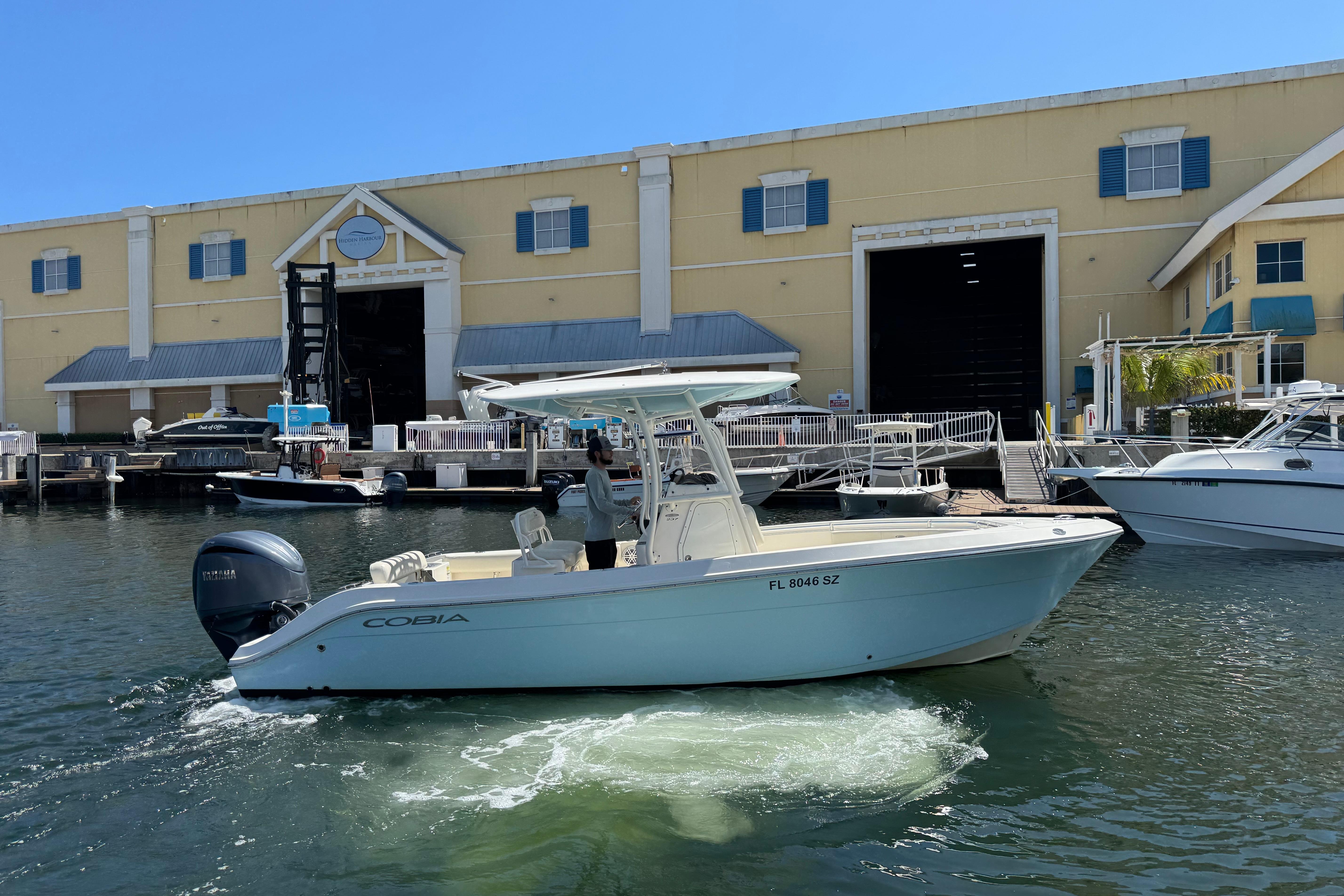 2021 Cobia 237 Center Console