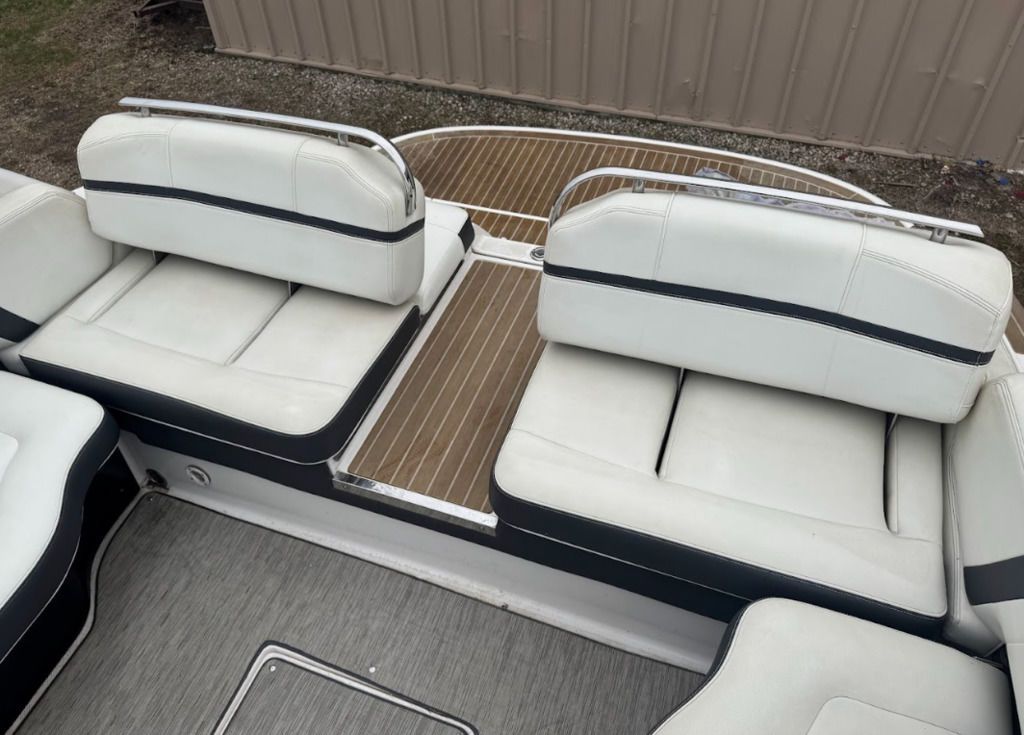 2017 Regal 2800 Bowrider - 9