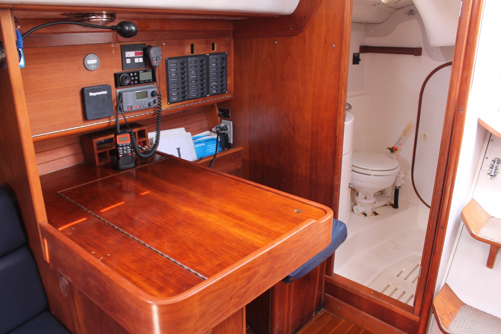 2004 J Boats J/109 Shoal - Image 5