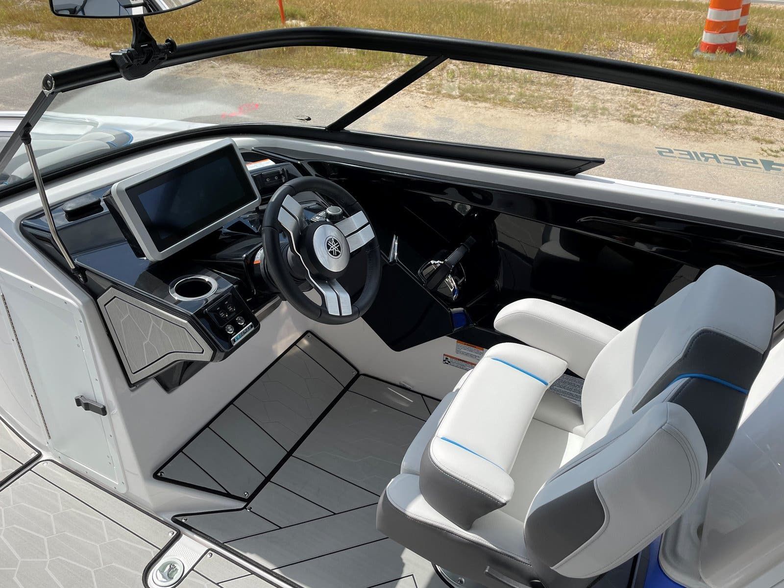 2021 Yamaha Boats 252XE - 6
