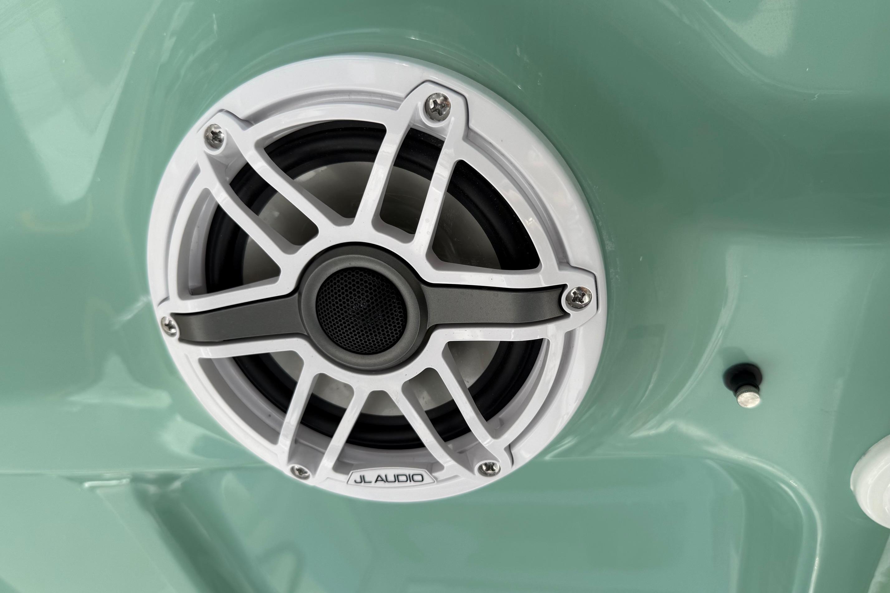 Speaker on 2026 Sea Hunt Ultra 255 SE boat, featuring JL Audio design.