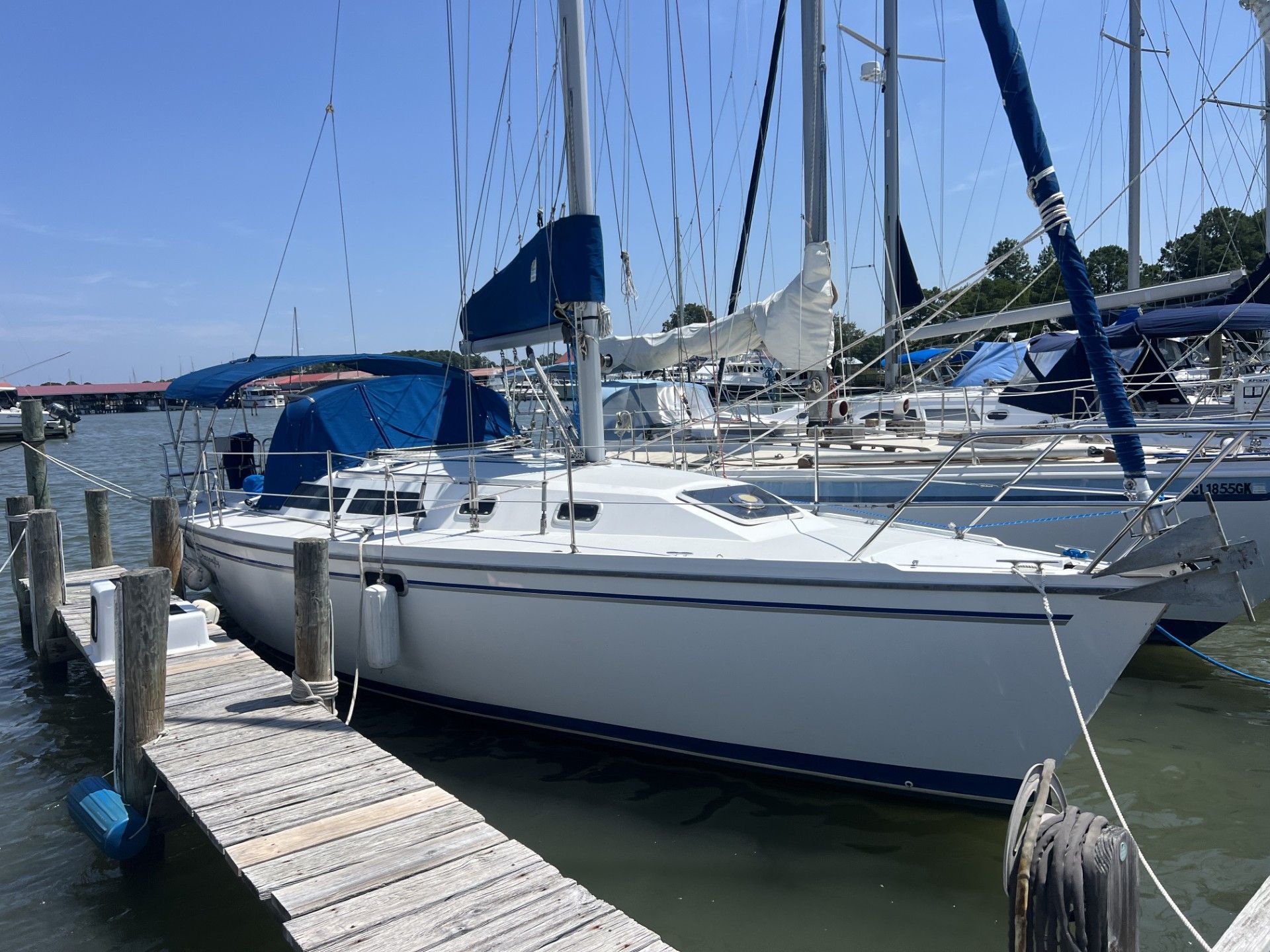 1995 Catalina 320