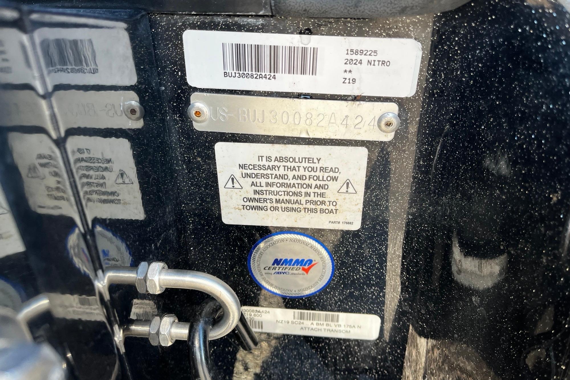 2024 Nitro Z19 boat identification and safety instruction labels.