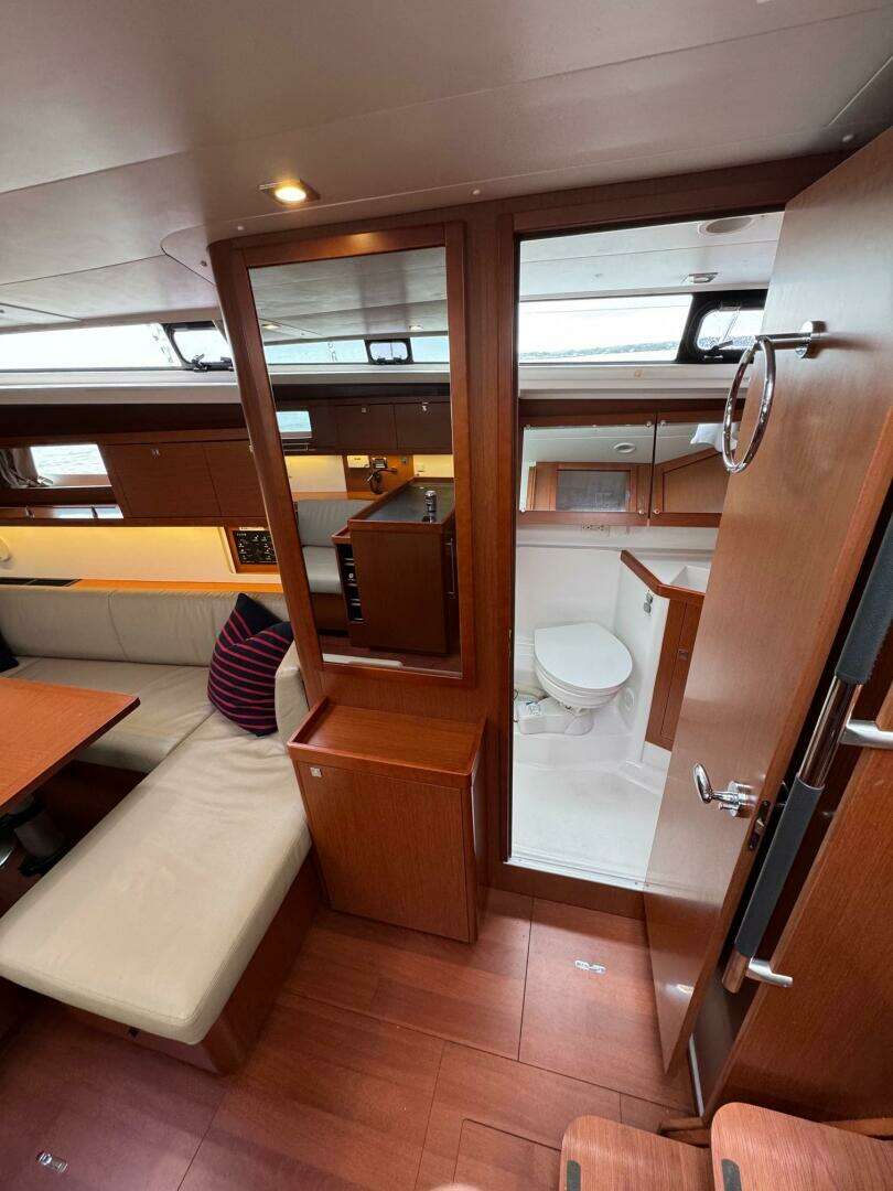 2017 Beneteau Oceanis 45 - Image 61