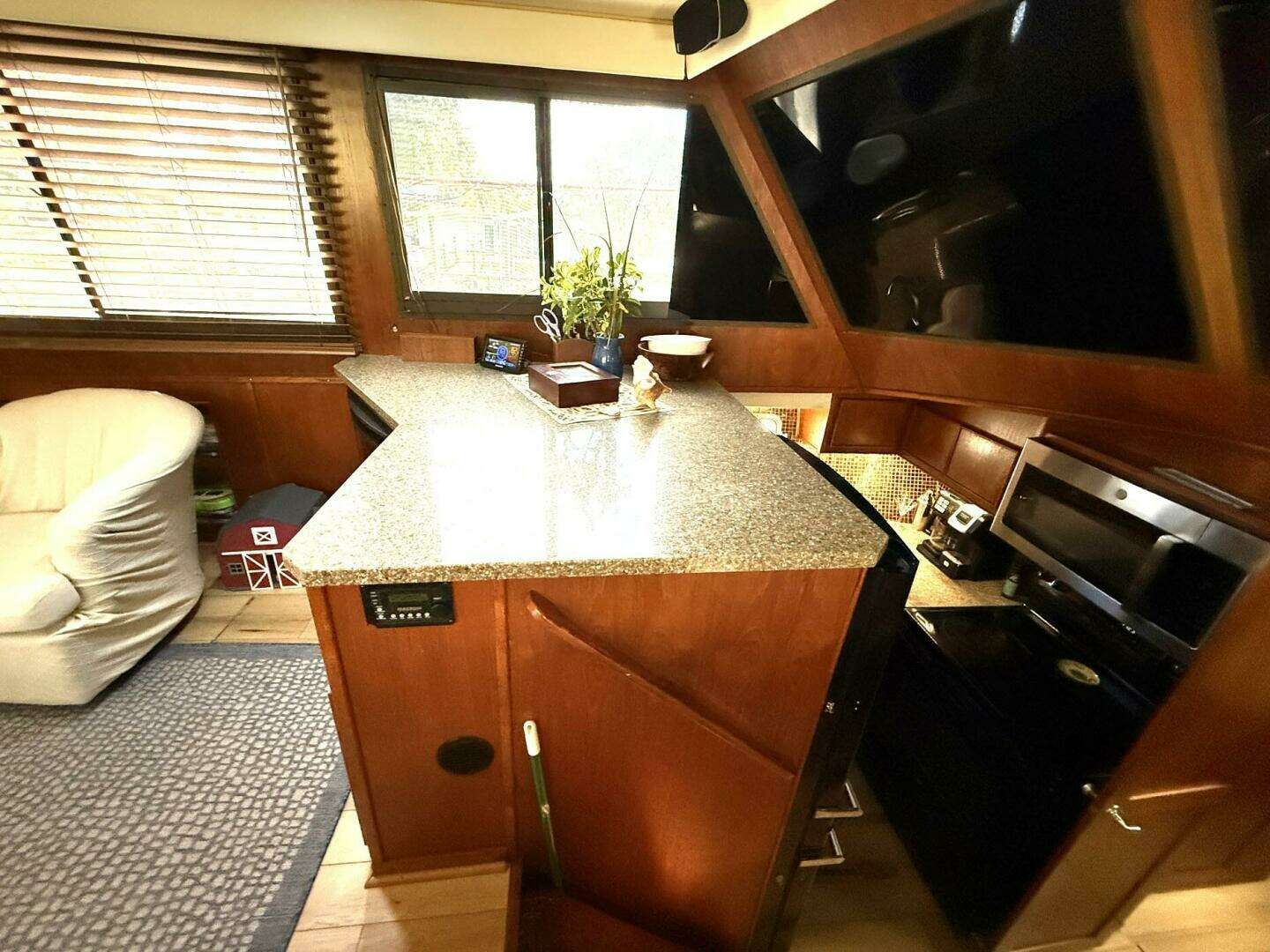 1989 Atlantic 47 Motor Yacht - Image 13