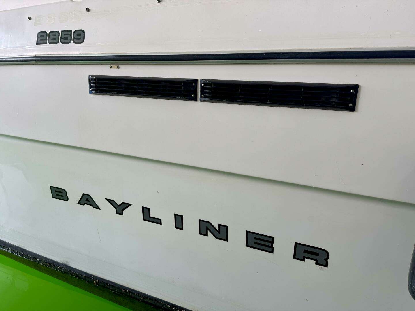 1997 Bayliner 2859 Ciera Express - Image 107