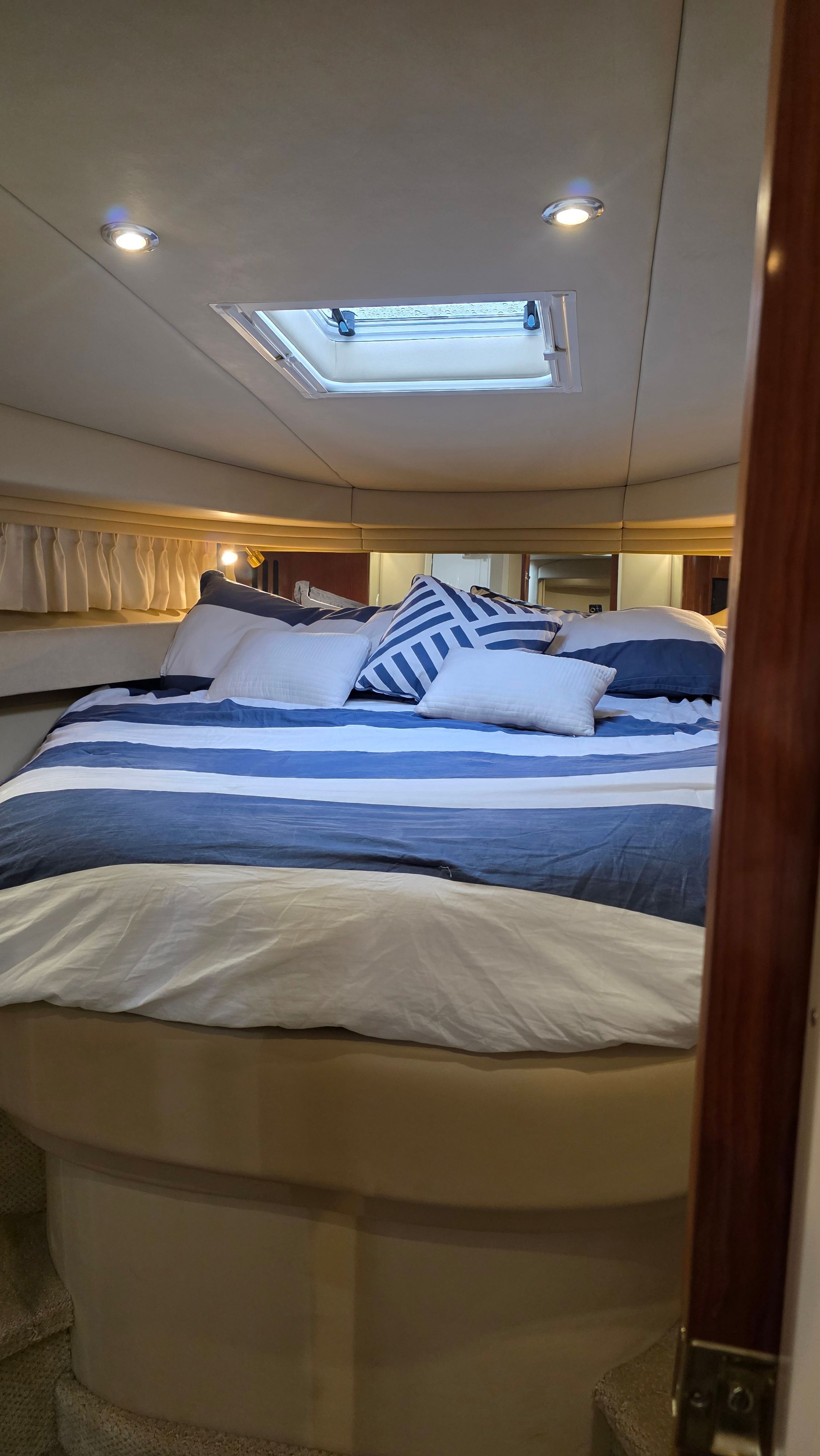 2002 Sea Ray 410 Sundancer - 12