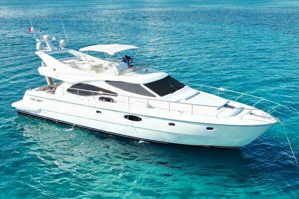 2003 Ferretti Yachts 590 Motor Yacht