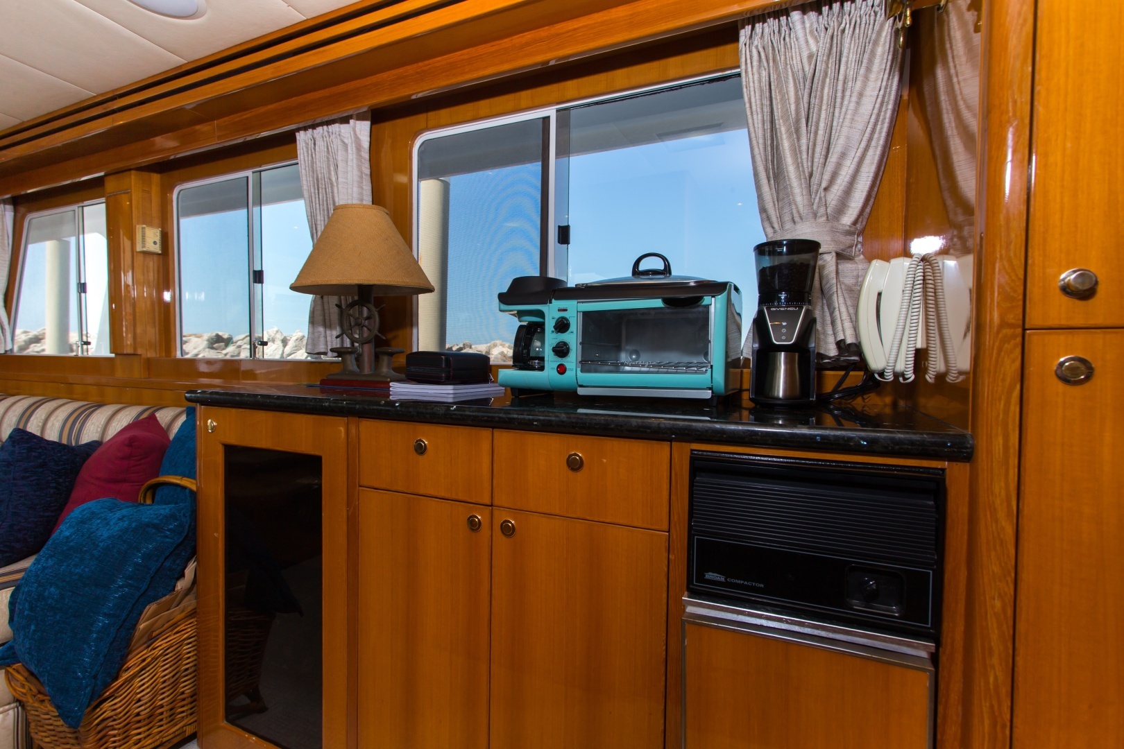 2003 Jefferson 57 Pilothouse - Image 50