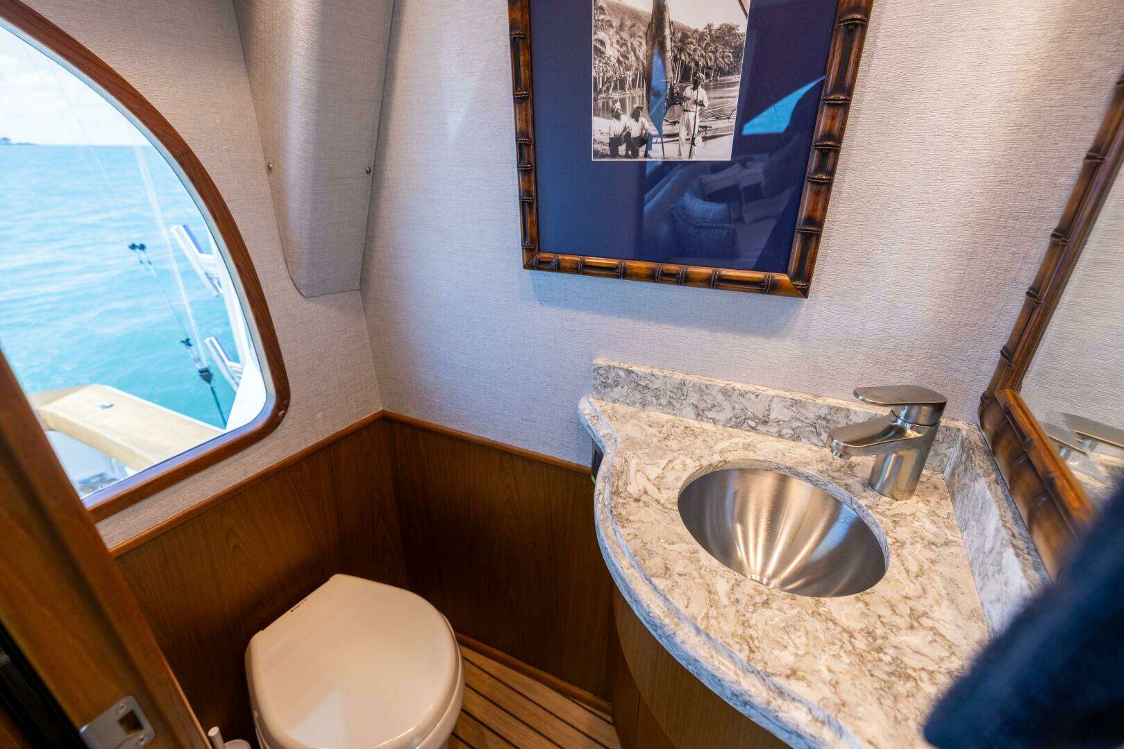 2011 Viking 70 Convertible - Image 45