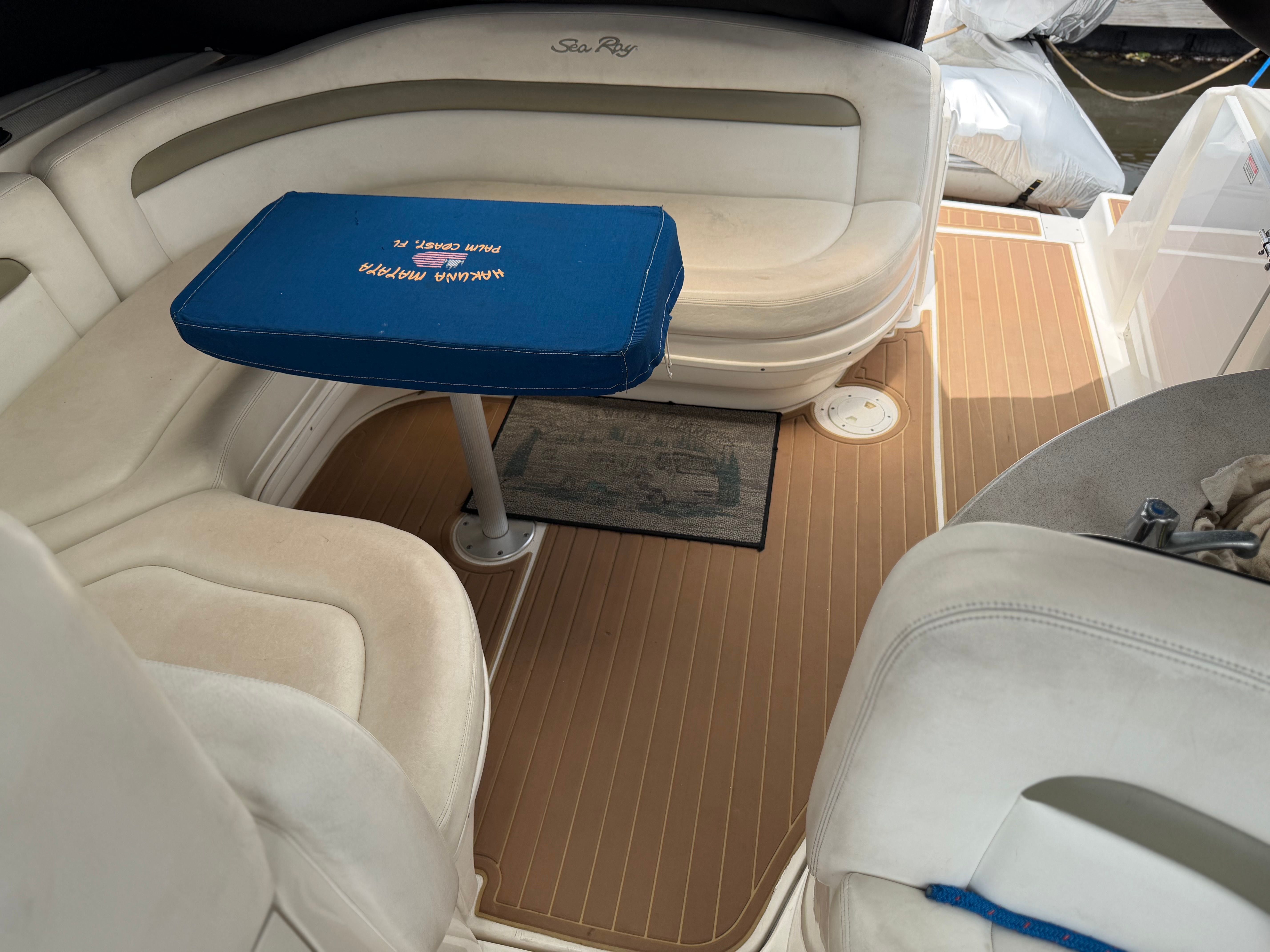 2006 Sea Ray Sundancer 320 - 24