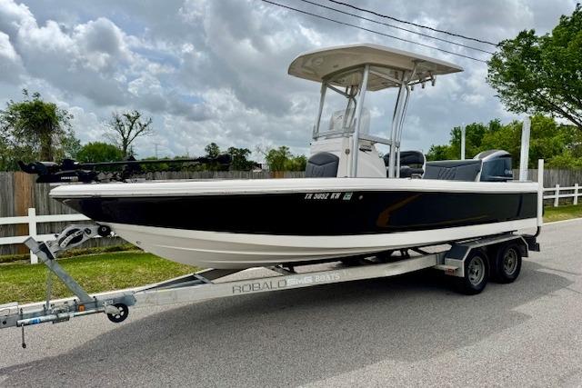 2015 Robalo 226 Cayman