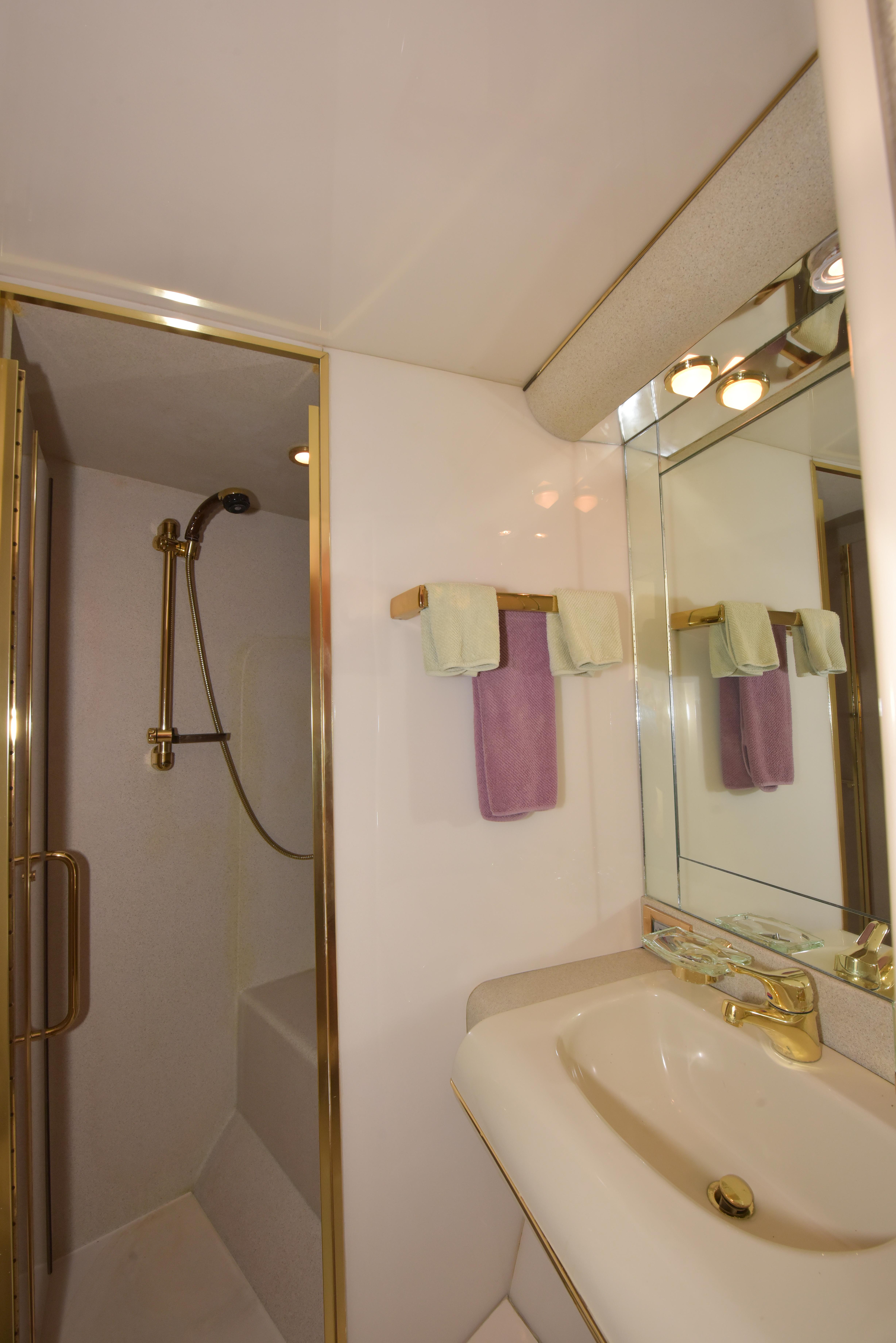 1994 Lazzara 76 Lazzara motor yacht - 77