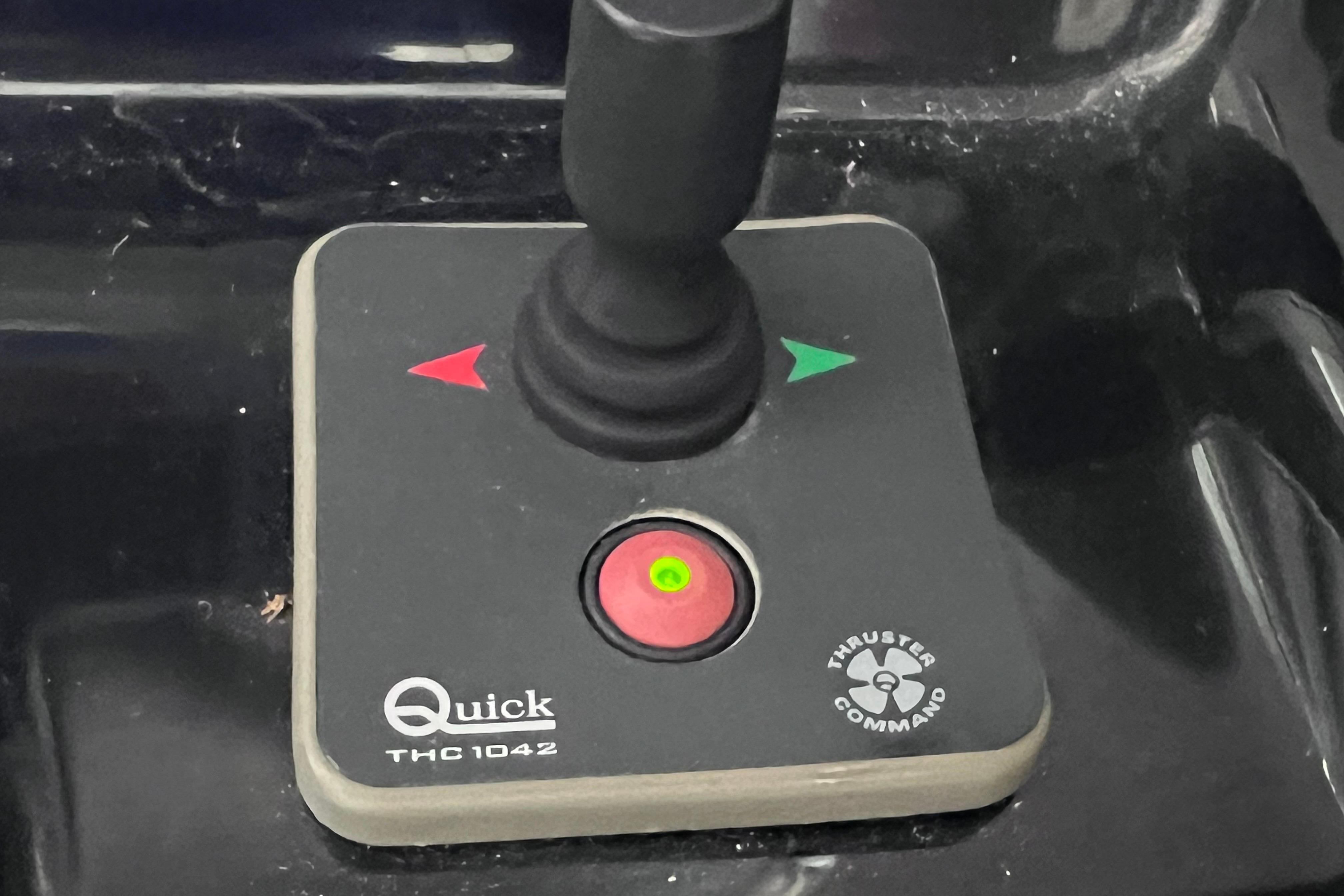 Joystick control panel on Jeanneau NC Weekender 795 Series 2, 2021 model.