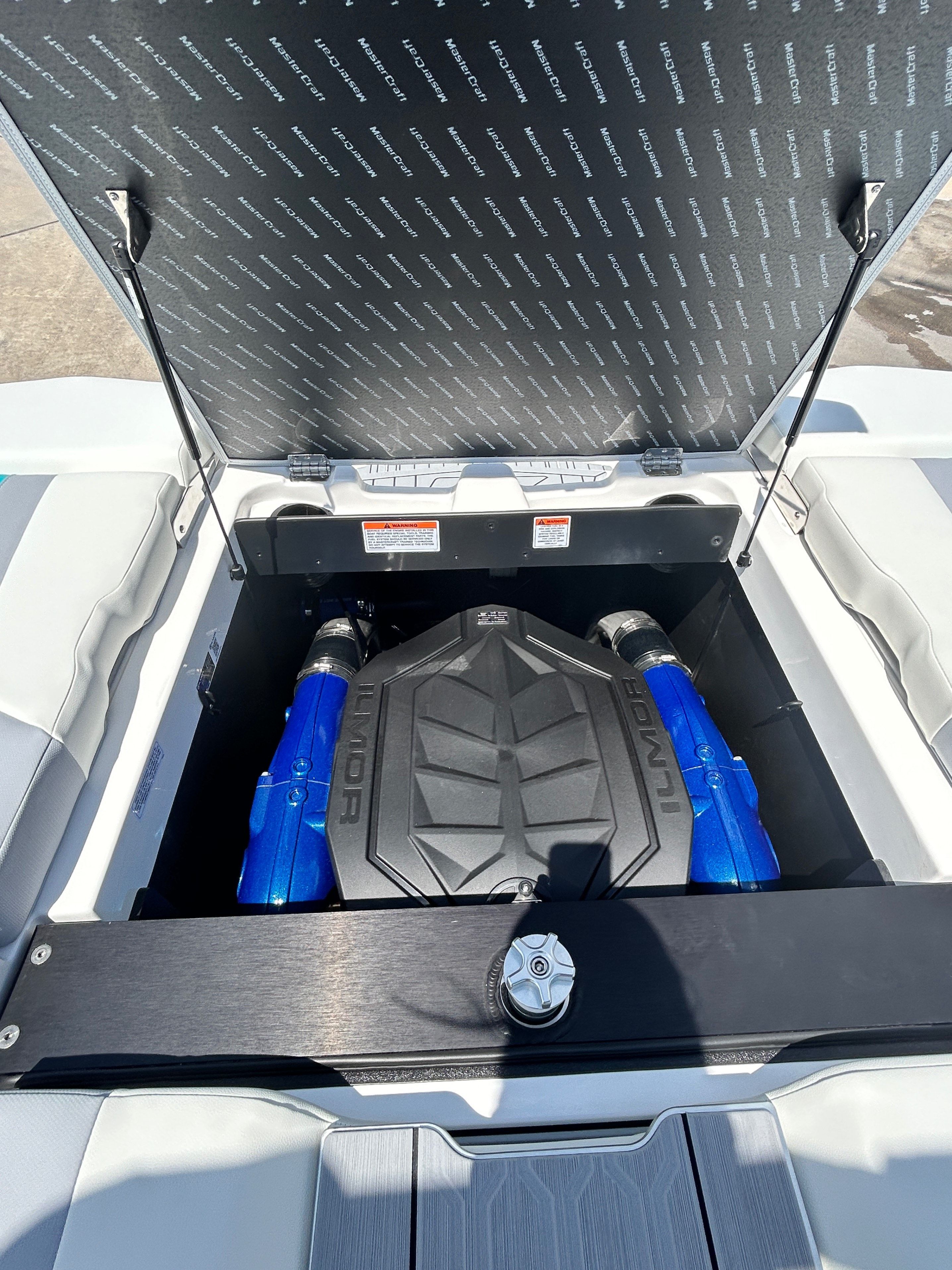 2026 MasterCraft XT22 - 49