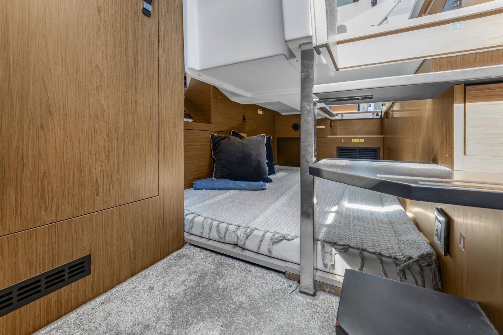 2020 Jeanneau NC 37 - Image 33