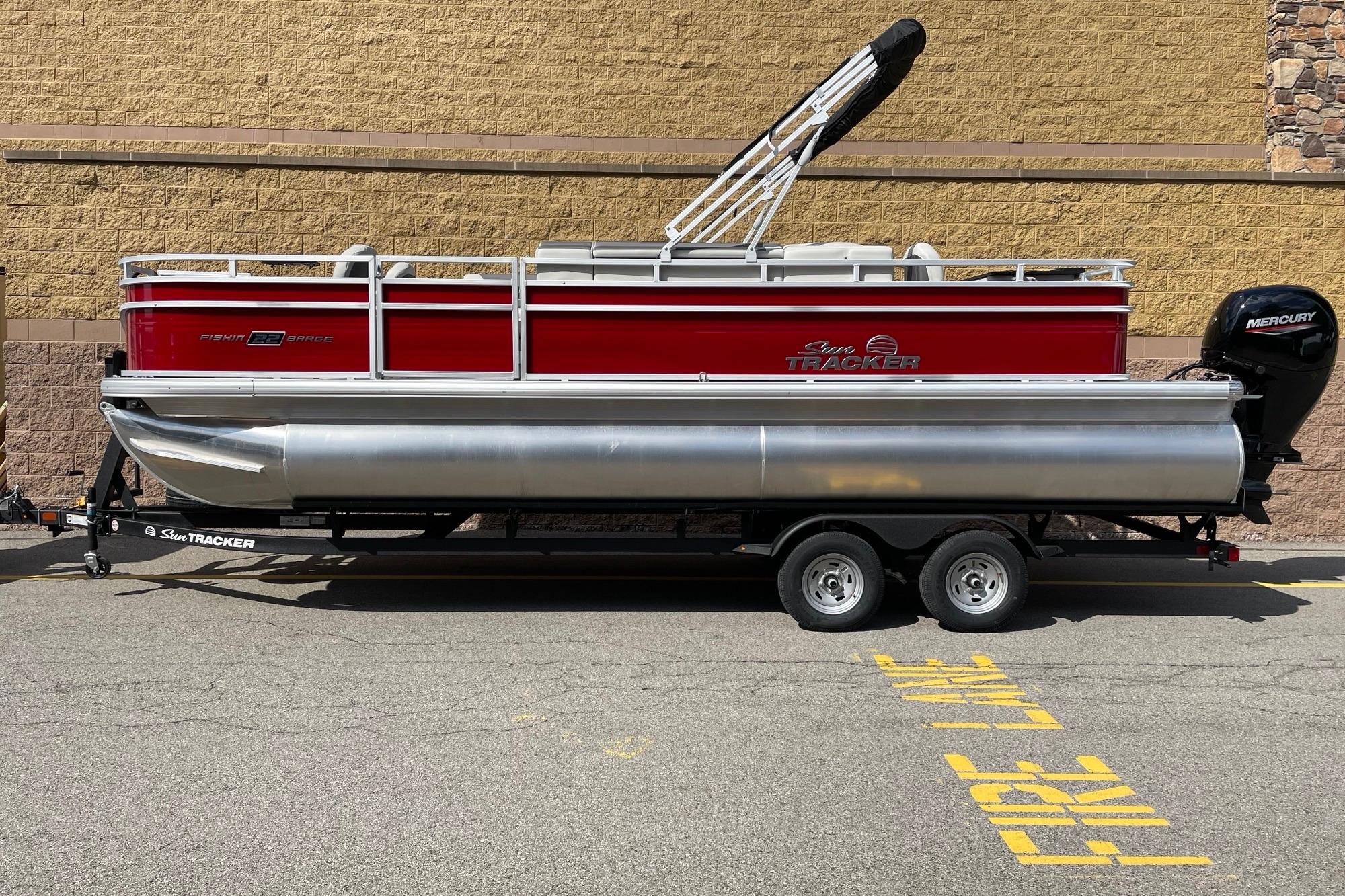2026 Sun Tracker Fishin' Barge 22 DLX