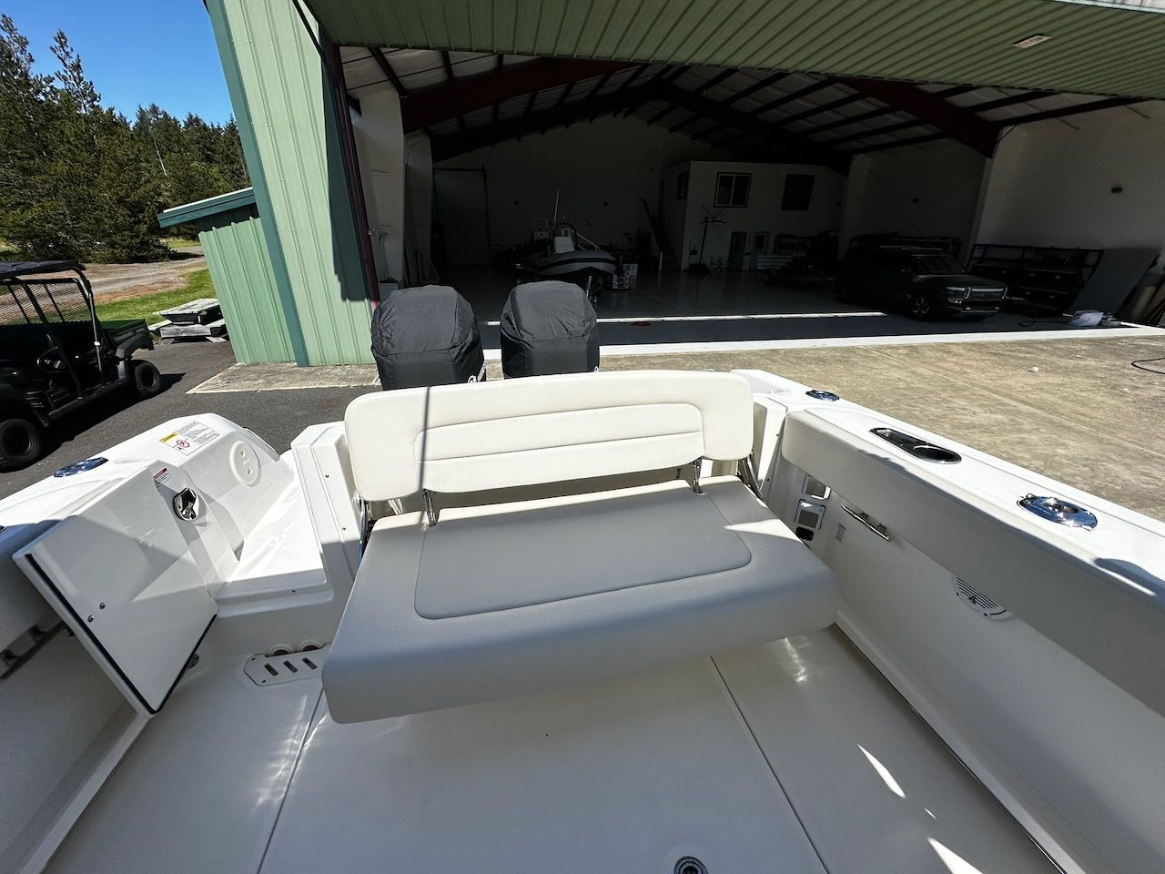 2016 Boston Whaler 270 Vantage - 19