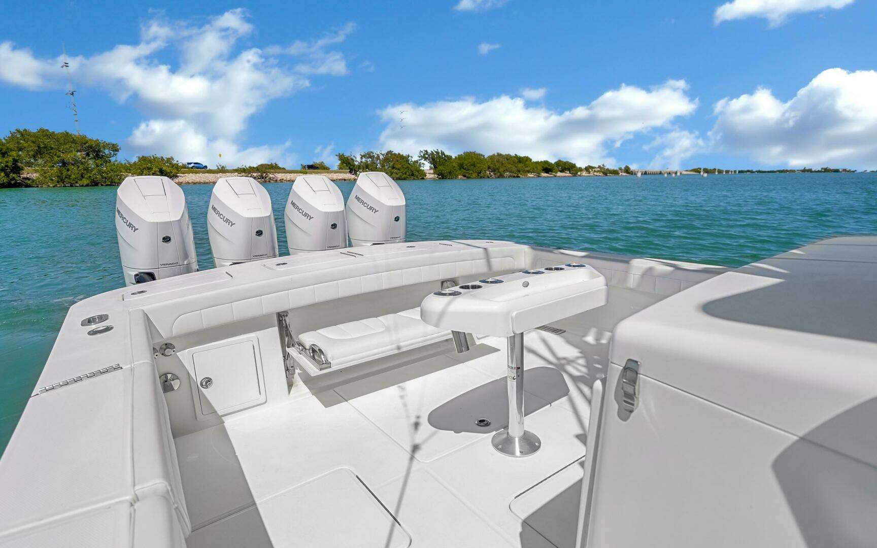 2018 Regulator 41 Center Console - Image 52