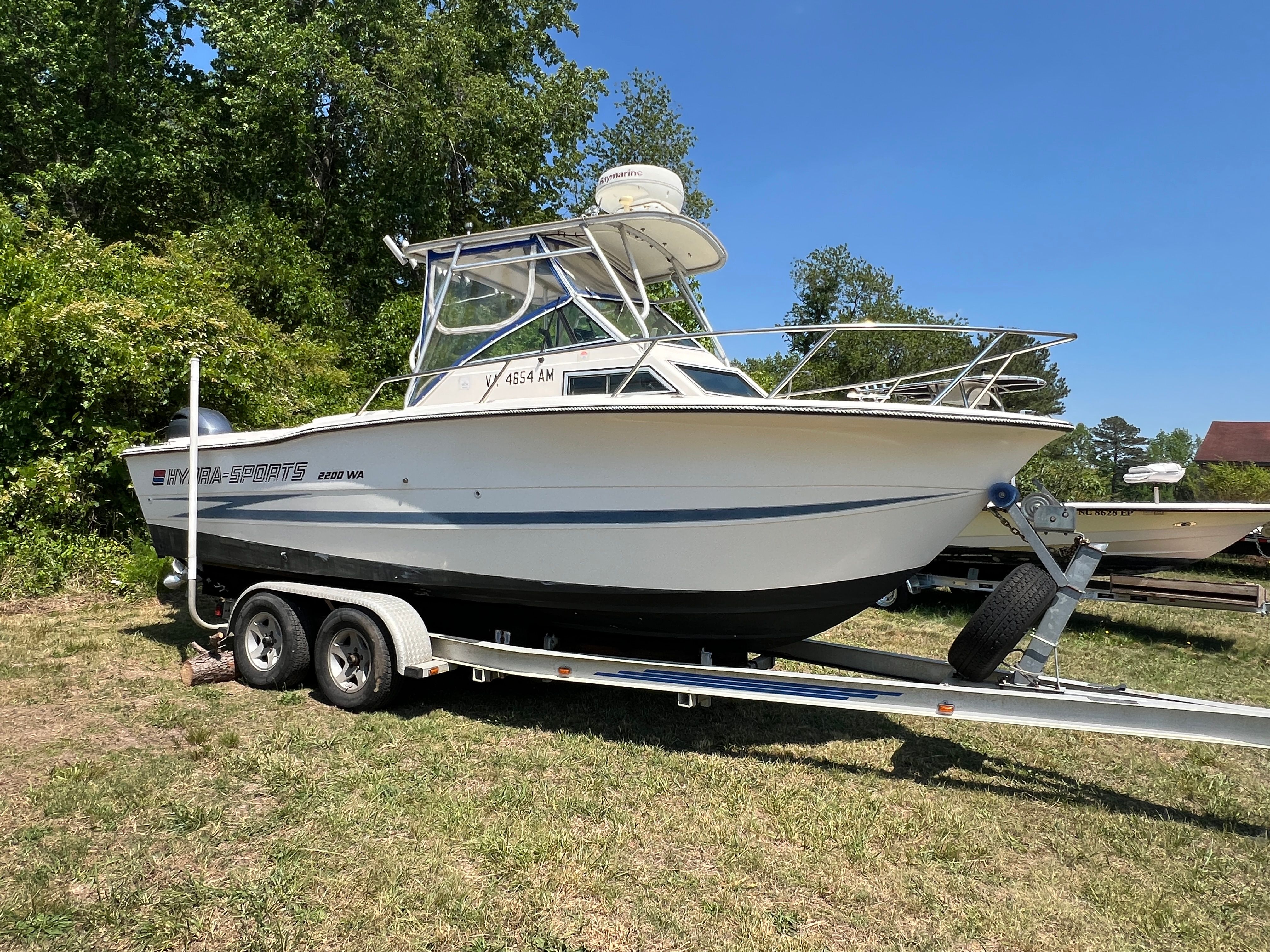 1990 Hydra-Sports 2200 WA