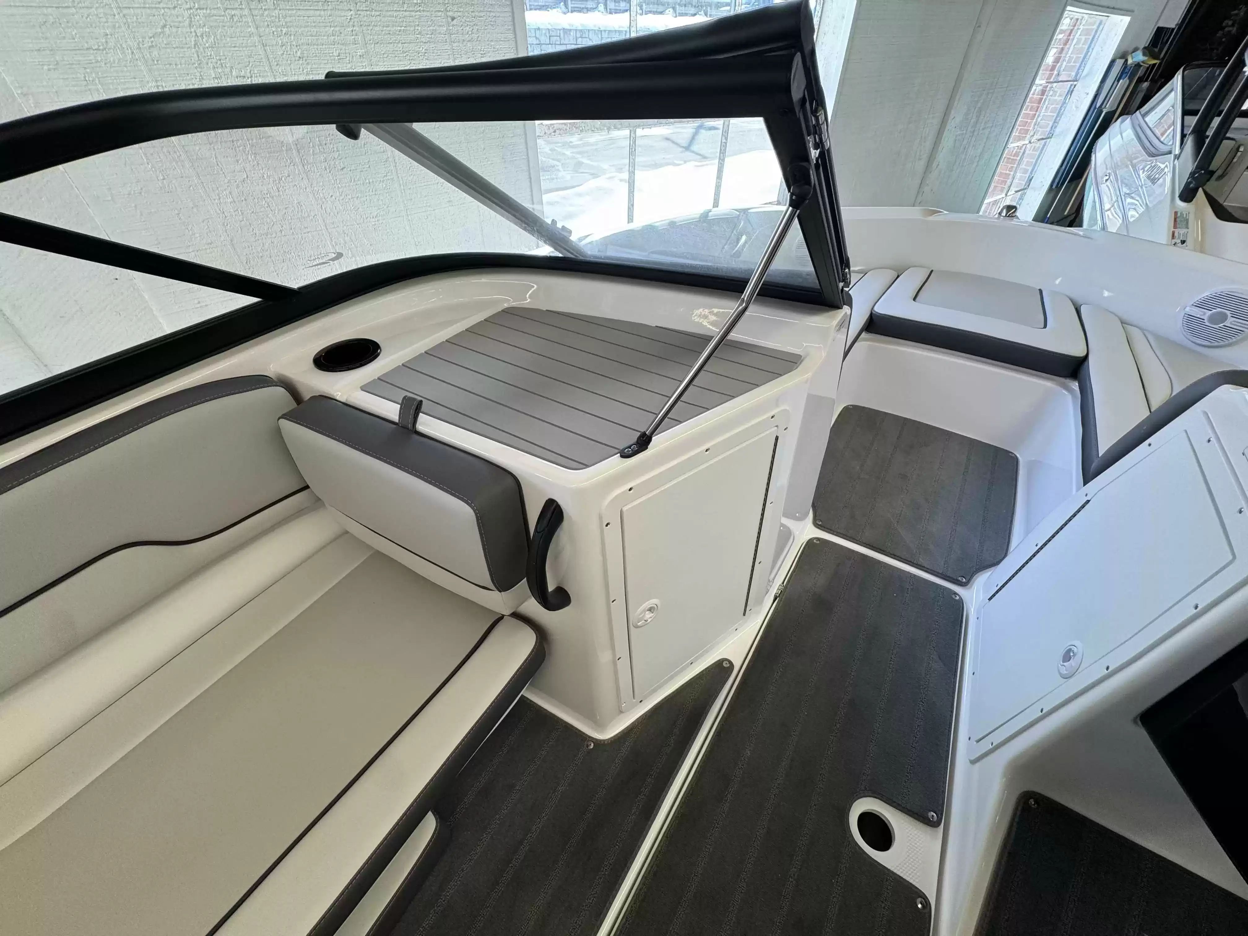 2026 Yamaha Boats AR190 - 13