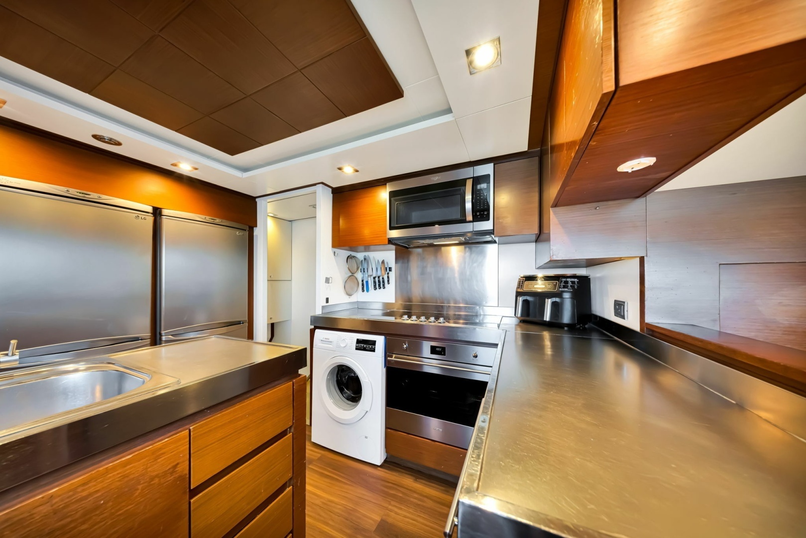 2005 Azimut 105 - Image 72