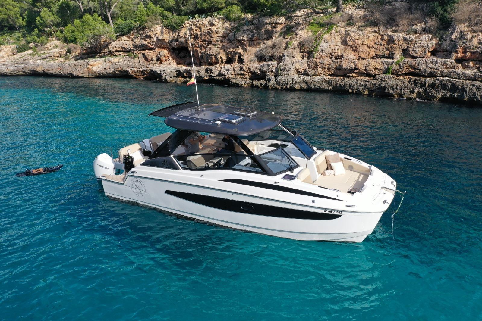 2023 Aquila 32 Sport