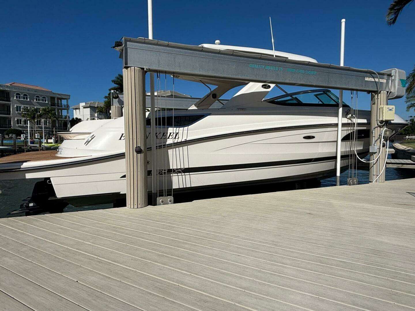 2016 Sea Ray 350 SLX - Image 22
