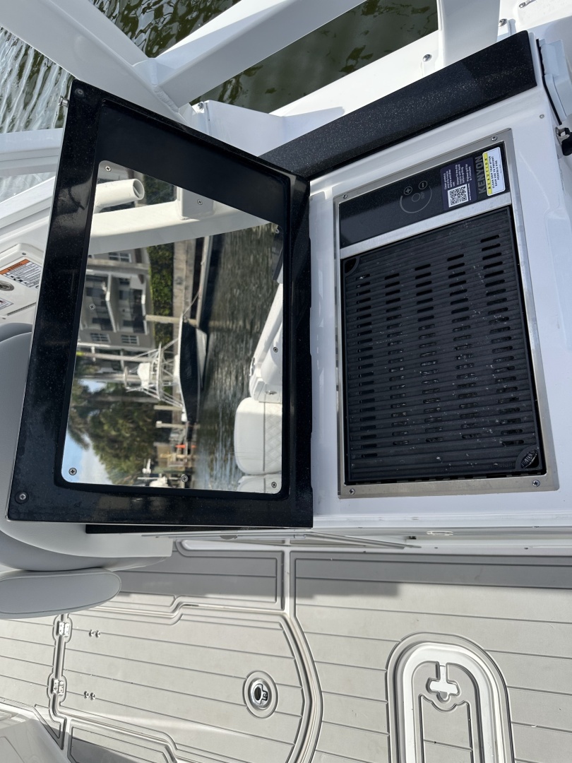 2025 Sea Fox 288 Traveler - Image 13