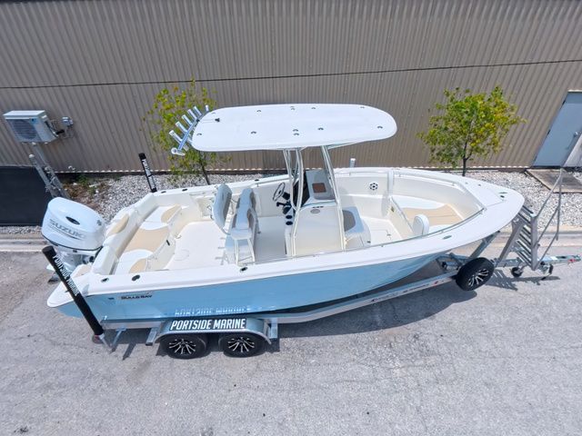 2027 Bulls Bay 230 Center Console - 11