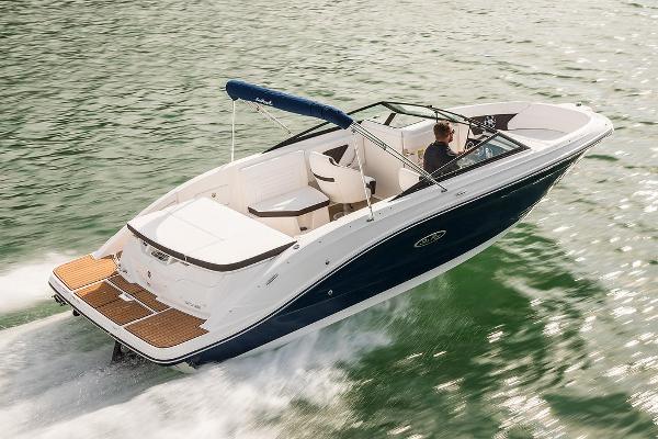Manufacturer Provided Image: 2021 Sea Ray SPX 230 boat cruising on water.