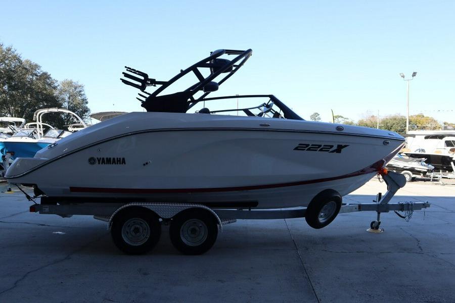 2026 Yamaha Boats 222XD