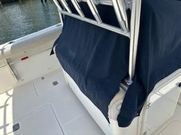 2011 Pursuit C 280 Center Console - 3