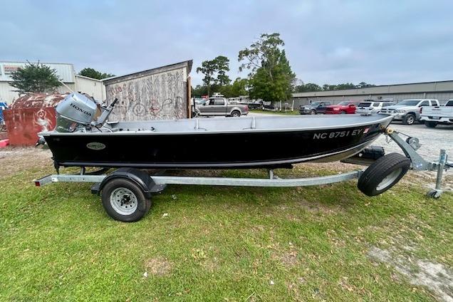 2022 Alumacraft V16