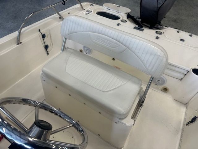 2002 Boston Whaler 180 Dauntless - 14