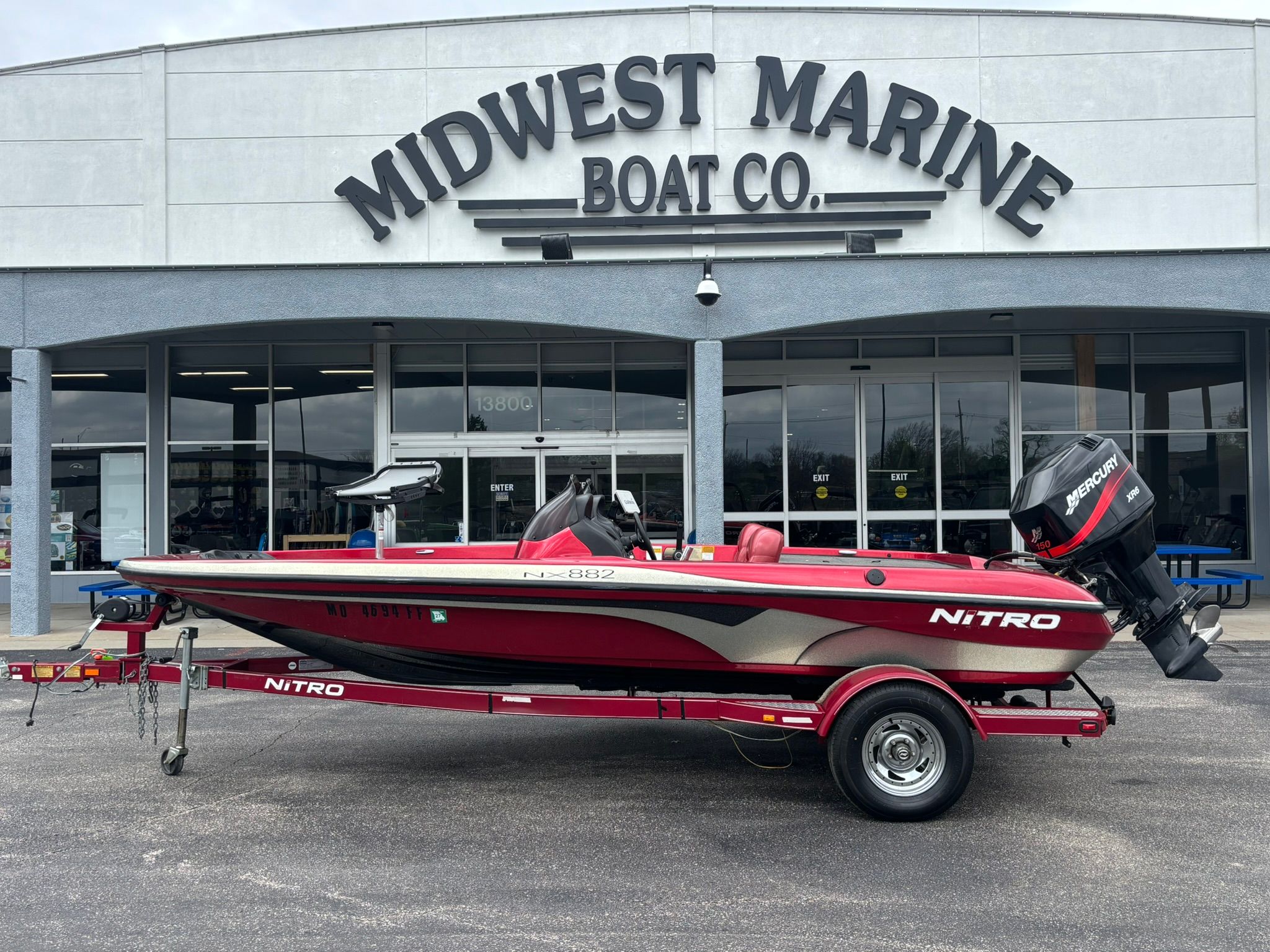 2003 Tracker NX 882 DC