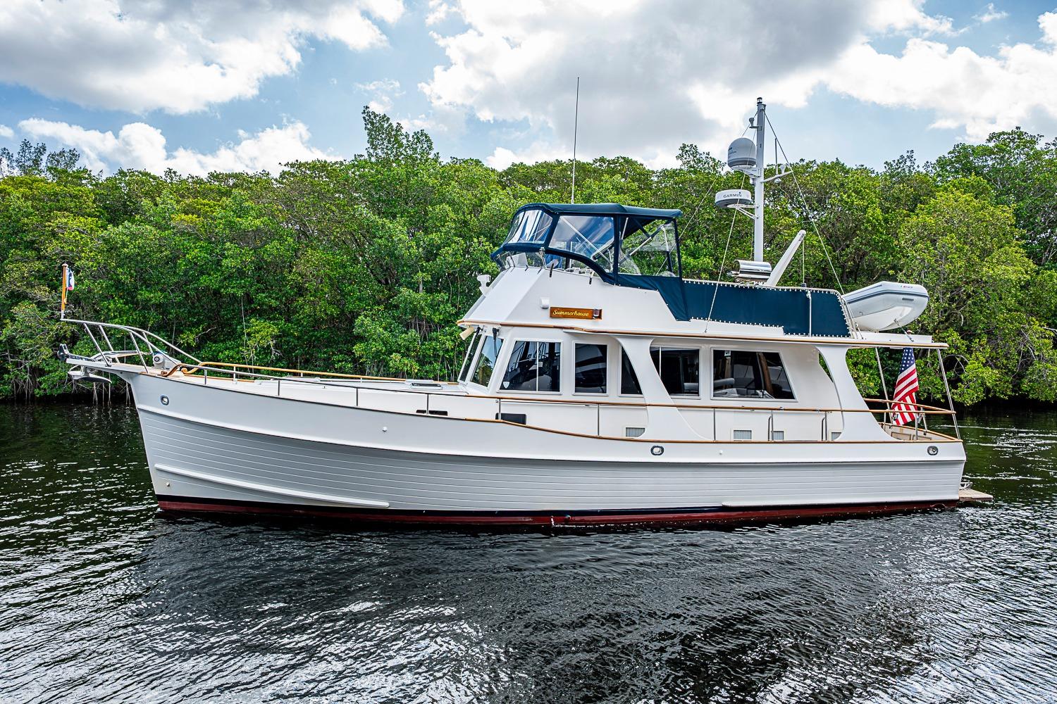 2002 Grand Banks 42 Europa