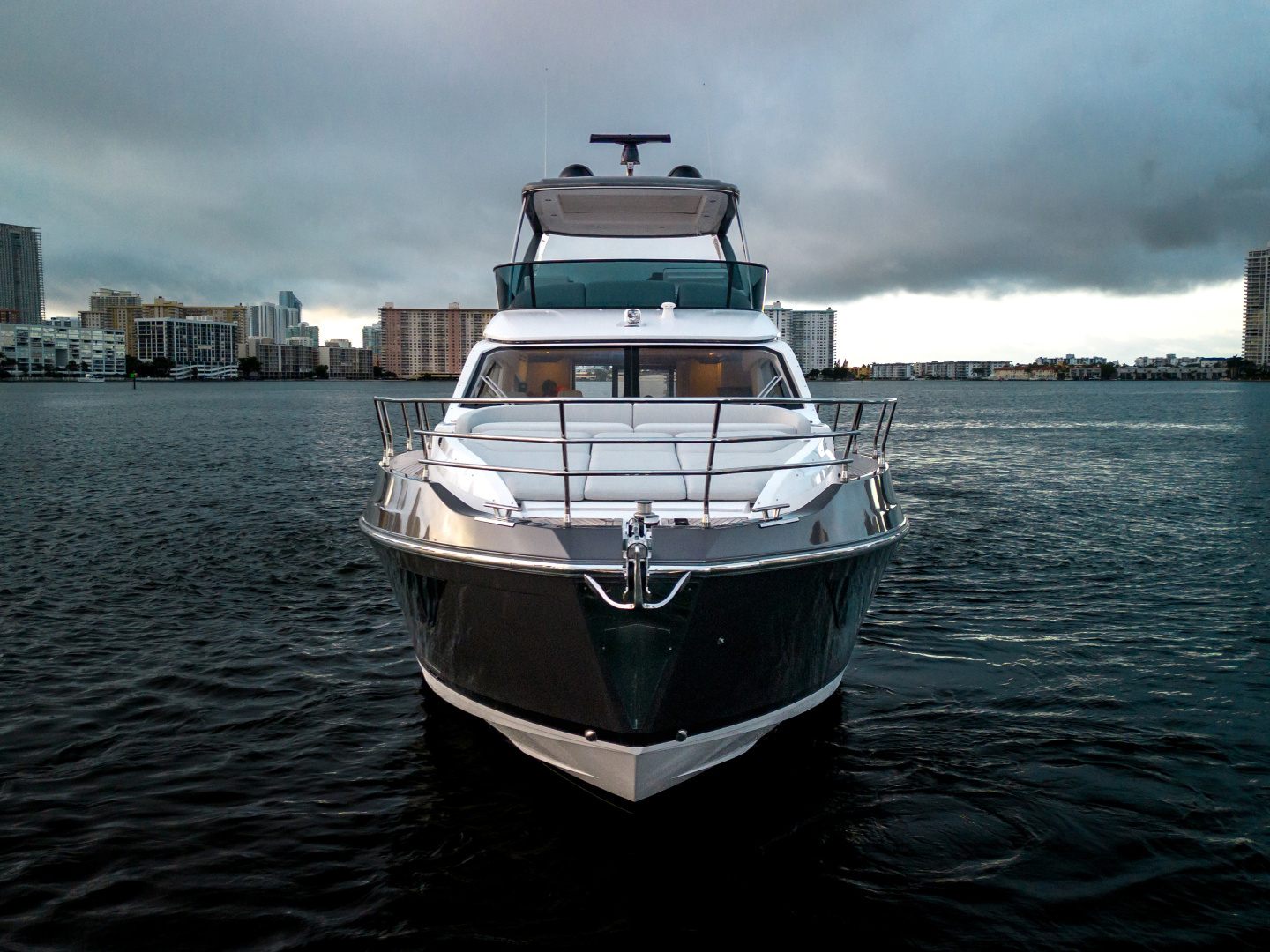 2023 Azimut 53 FLY - Image 5
