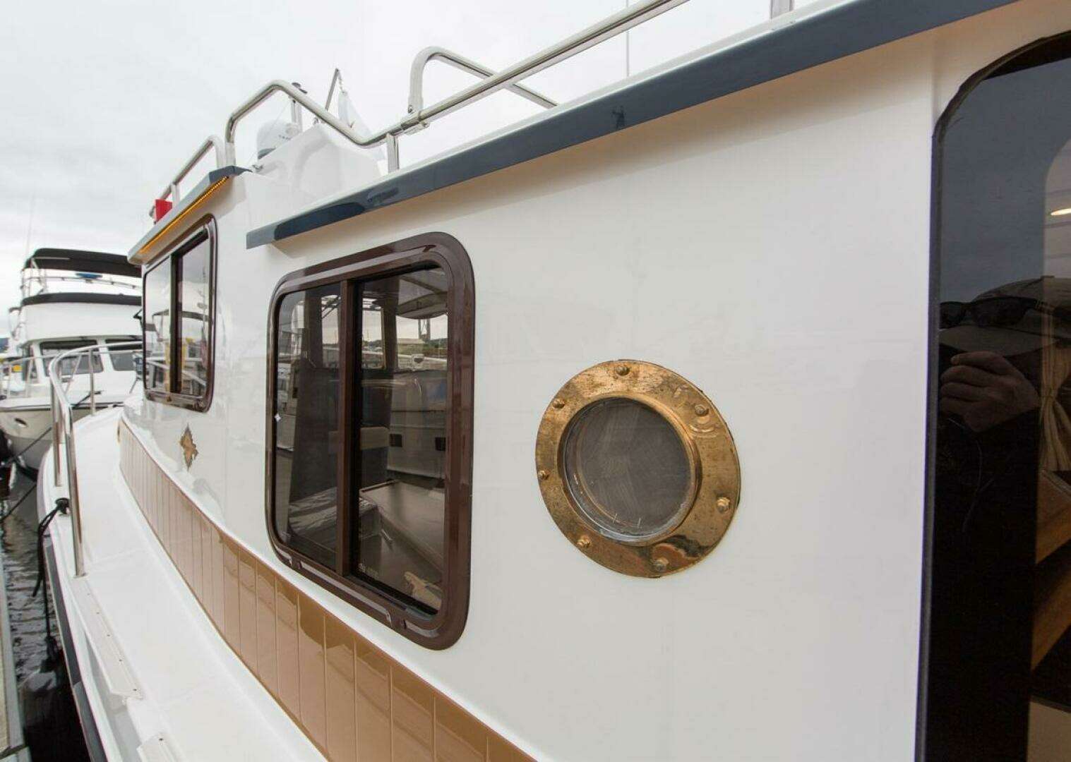 2026 Ranger Tugs R-31 Sedan Luxury Edition - Image 10