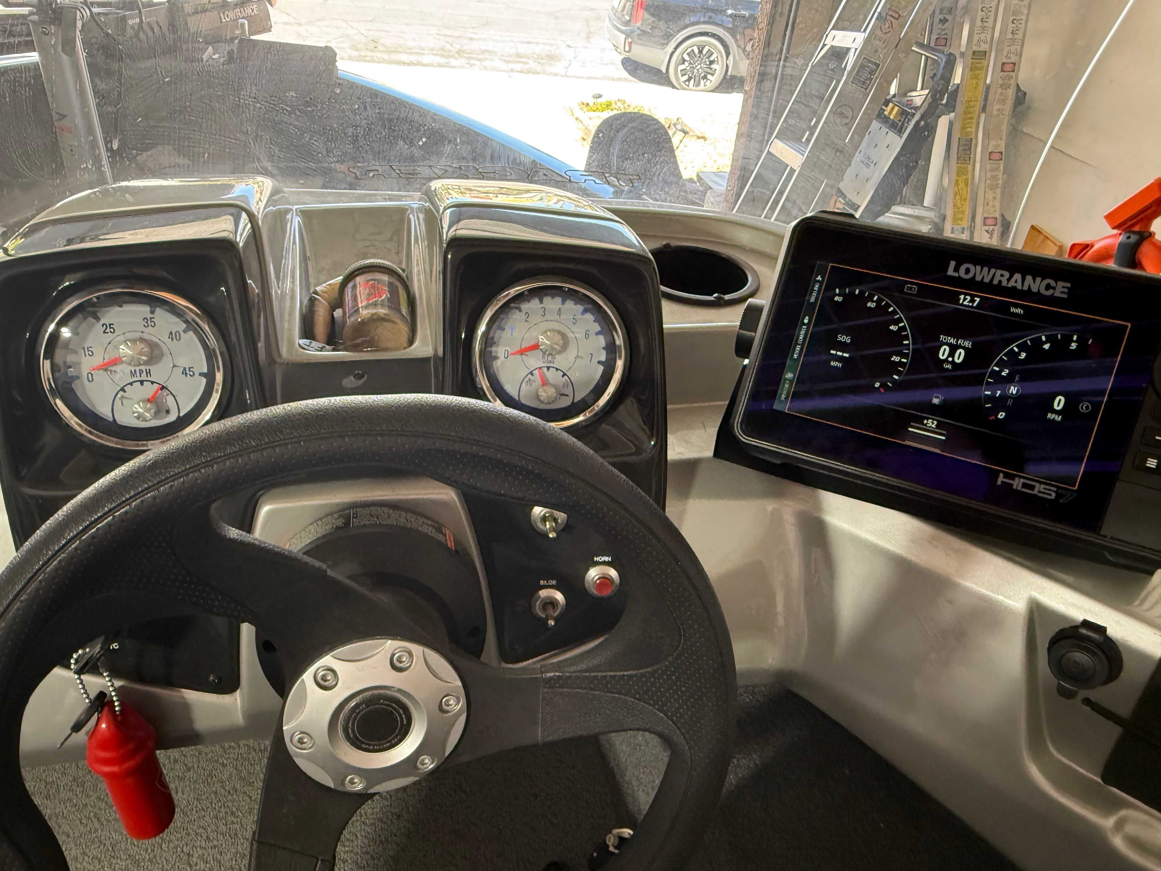 2019 Tracker Pro Guide V-16 SC - 8