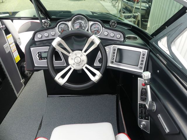 2017 MasterCraft X23 CUSTOM - 22