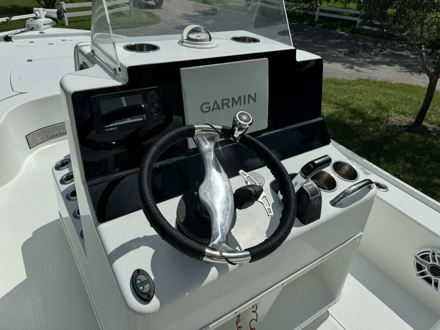 2015 Yellowfin — - Image 13