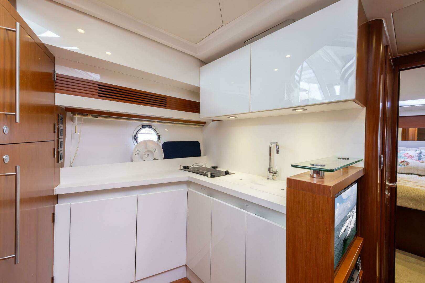 2014 Beneteau Gran Turismo 44 - Image 19